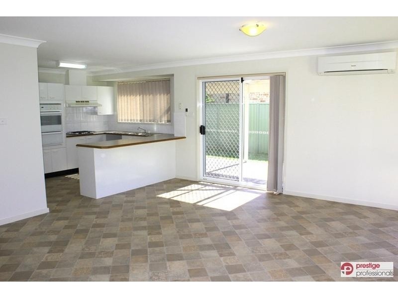 22 Wallcliffe Court, Wattle Grove NSW 2173