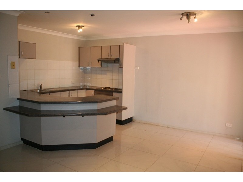 14/26 Wellwood Avenue, Moorebank NSW 2170