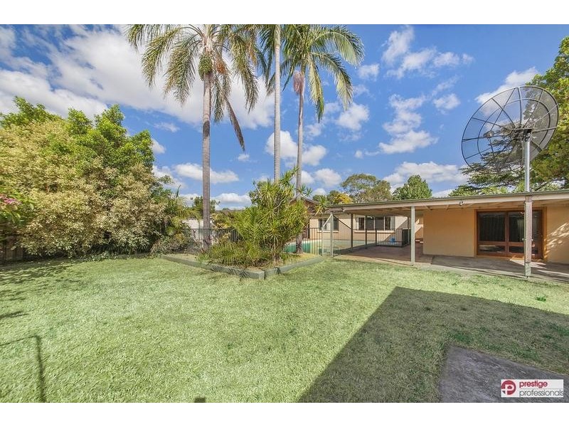 8 Quota Avenue, Chipping Norton NSW 2170