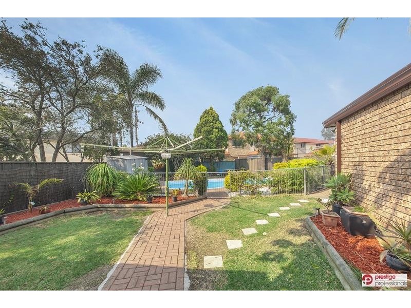 37 Morley Avenue, Hammondville NSW 2170