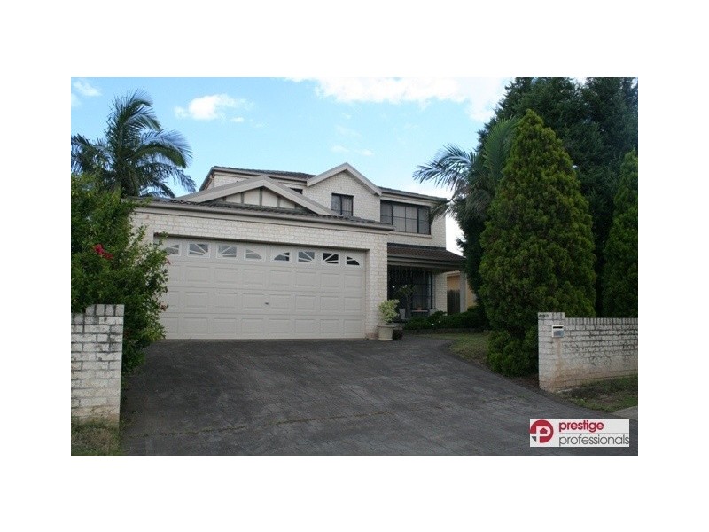 6 Collie Court, Wattle Grove NSW 2173
