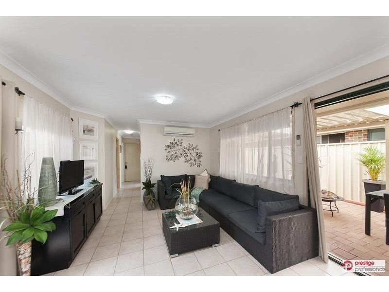 9 Wallcliffe Court, Wattle Grove NSW 2173