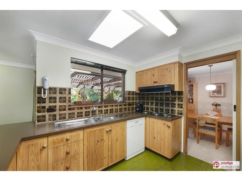 6 Pennington Avenue, Georges Hall NSW 2198