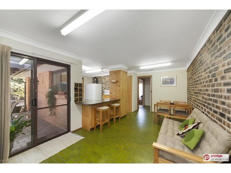 6 Pennington Avenue, Georges Hall NSW 2198