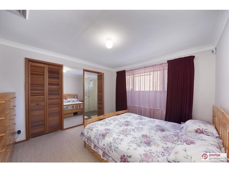 6 Pennington Avenue, Georges Hall NSW 2198