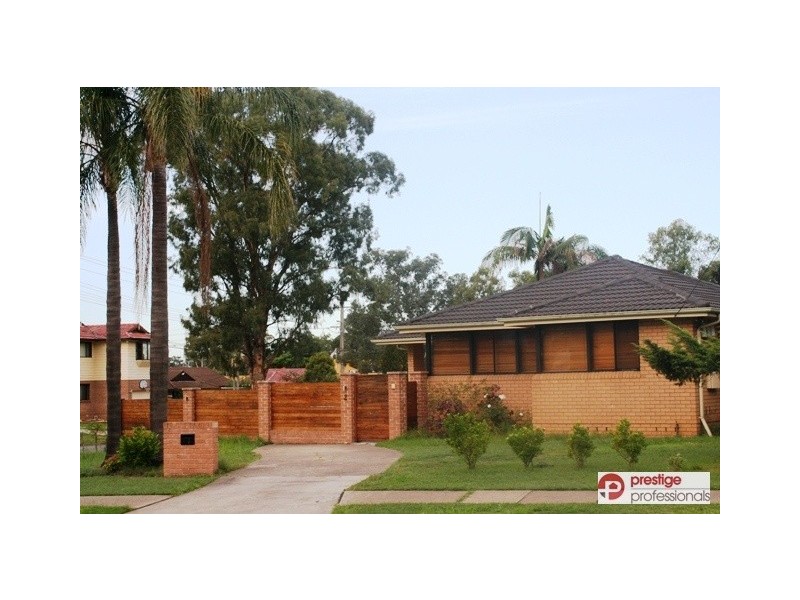 2 Carcoola Avenue, Chipping Norton NSW 2170