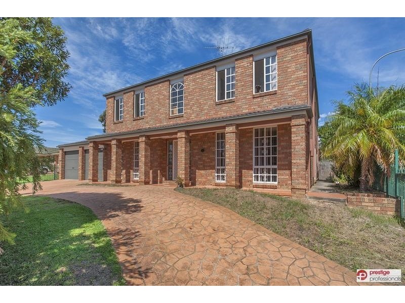 50 Woburn Abbey Court, Wattle Grove NSW 2173