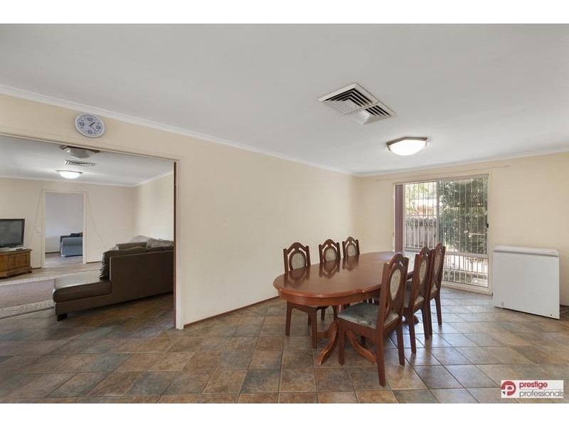 50 Woburn Abbey Court, Wattle Grove NSW 2173