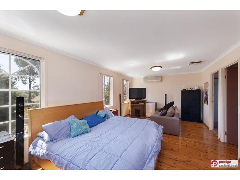 50 Woburn Abbey Court, Wattle Grove NSW 2173