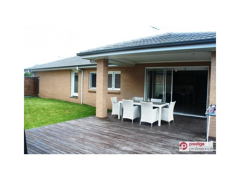 10 Howlett Close, Chipping Norton NSW 2170