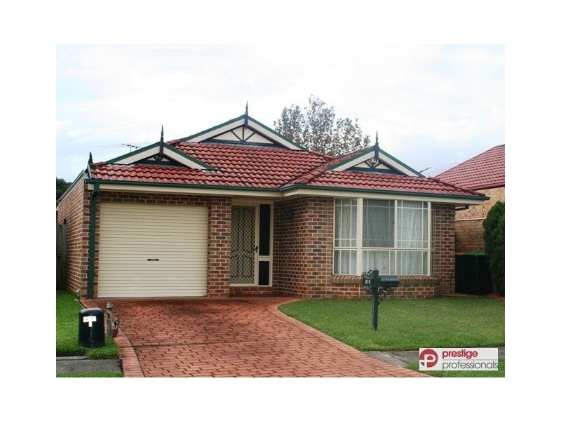 31 Banyule Court, Wattle Grove NSW 2173