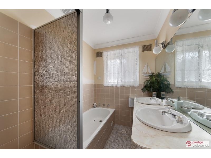 37 Lucas Avenue, Moorebank NSW 2170