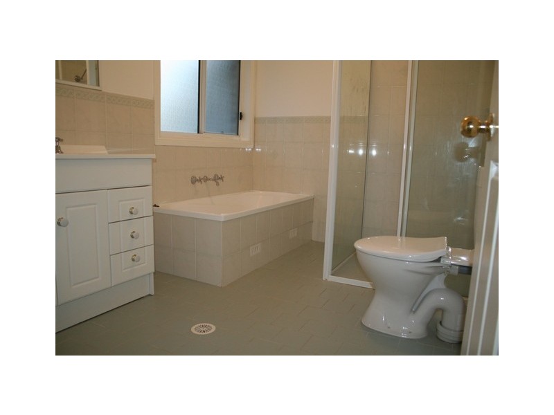 1/85 Nuwarra Road, Moorebank NSW 2170