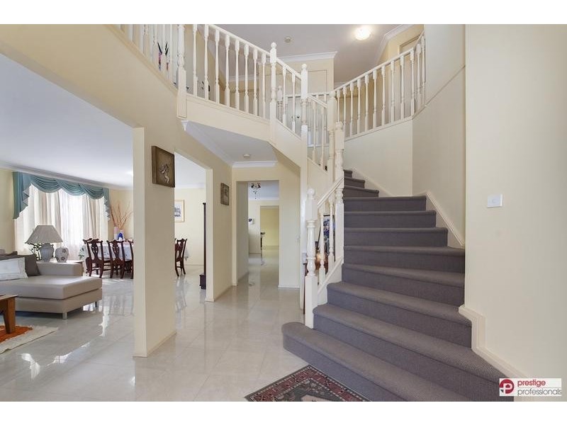 4 Applegum Place, Prestons NSW 2170