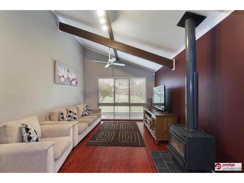 7 Vasta Ave, Moorebank NSW 2170