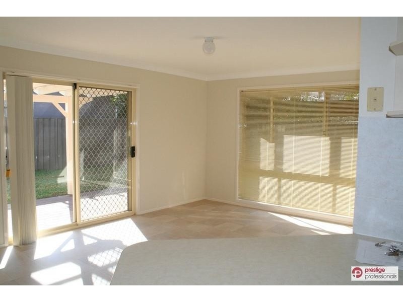 11 Gracemere Court, Wattle Grove NSW 2173