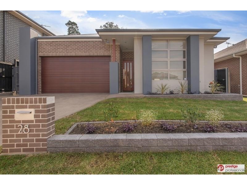 28 Travers Street, Moorebank NSW 2170