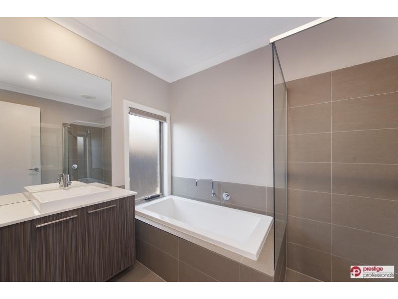 28 Travers Street, Moorebank NSW 2170