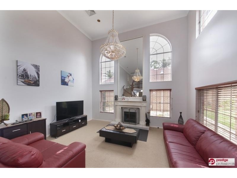 10 Central Avenue, Chipping Norton NSW 2170