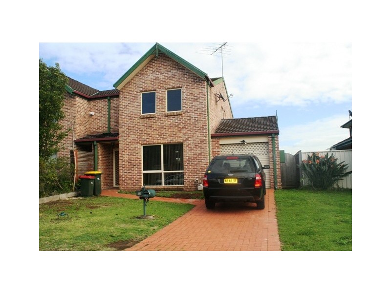 5A Wellwood Ave, Moorebank NSW 2170