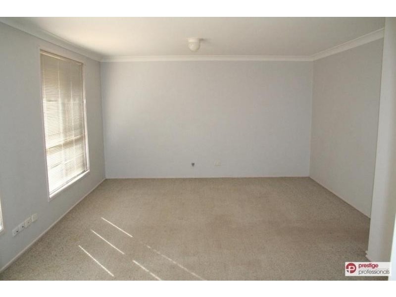 11 Claremont Court, Wattle Grove NSW 2173