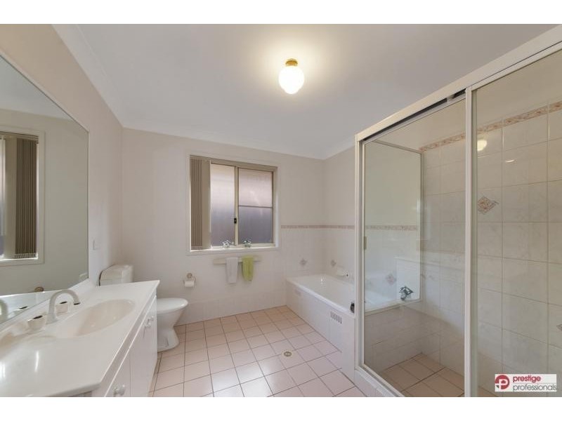 14 Merryville Court, Wattle Grove NSW 2173