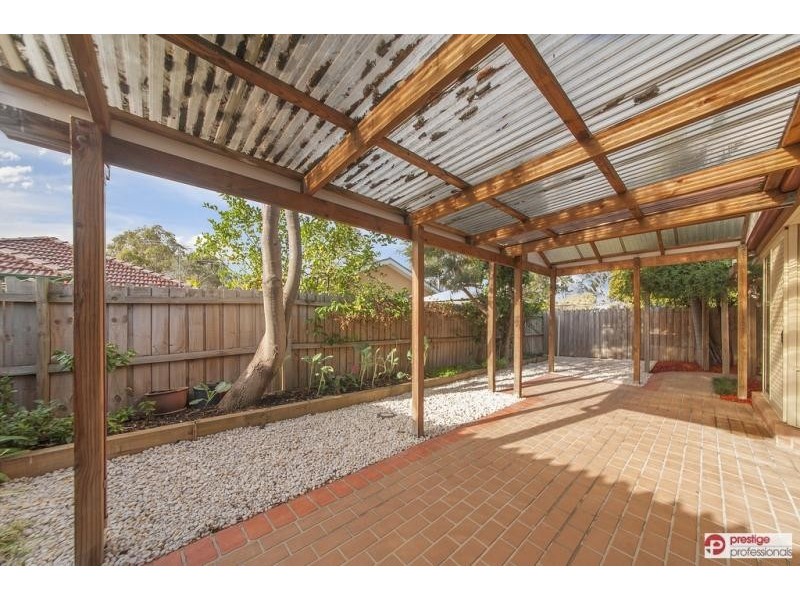 14 Merryville Court, Wattle Grove NSW 2173