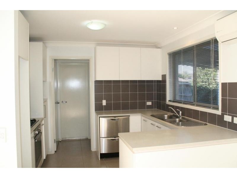 34 Whitfield Parade, Hammondville NSW 2170