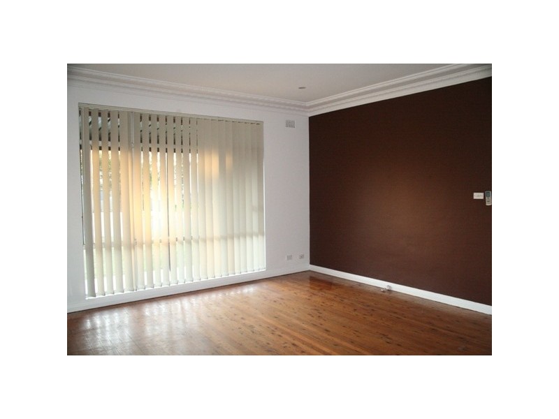 10 Cooper avenue, Moorebank NSW 2170