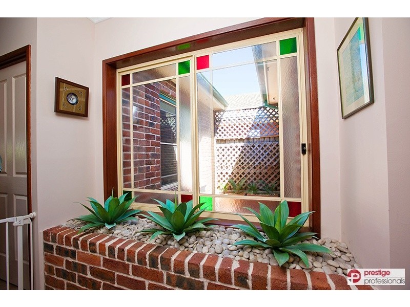 13 Kanangra Court, Wattle Grove NSW 2173