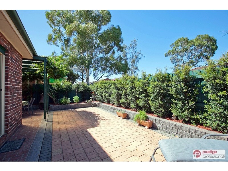 13 Kanangra Court, Wattle Grove NSW 2173