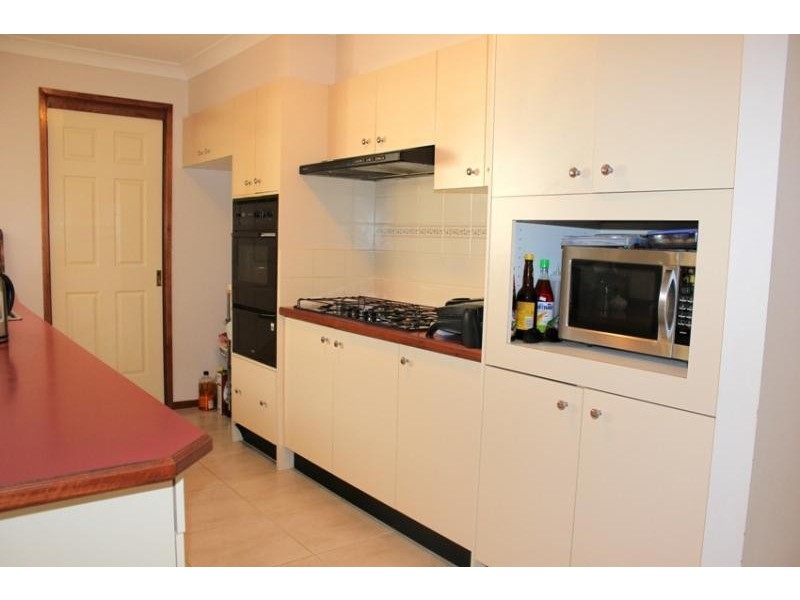 12 Brickendon Court, Wattle Grove NSW 2173