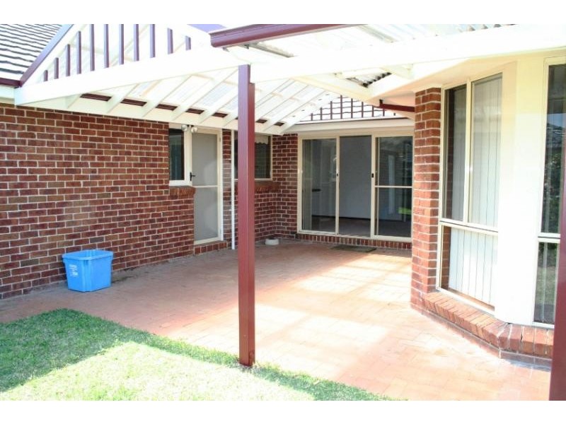 12 Brickendon Court, Wattle Grove NSW 2173