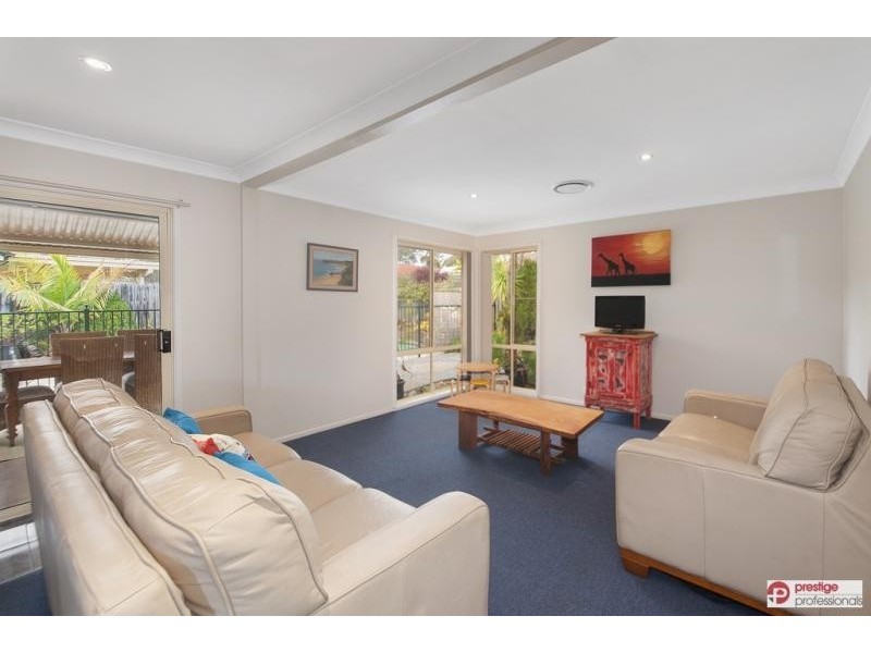 35 Lyndhurst Court, Wattle Grove NSW 2173