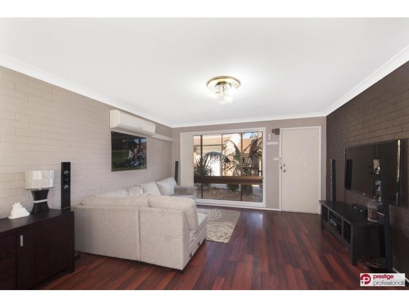 2/220 Newbridge Road, Moorebank NSW 2170