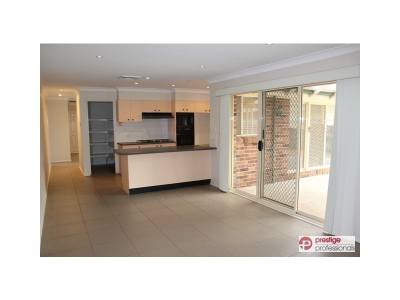 50 Daintree Drive, Wattle Grove NSW 2173