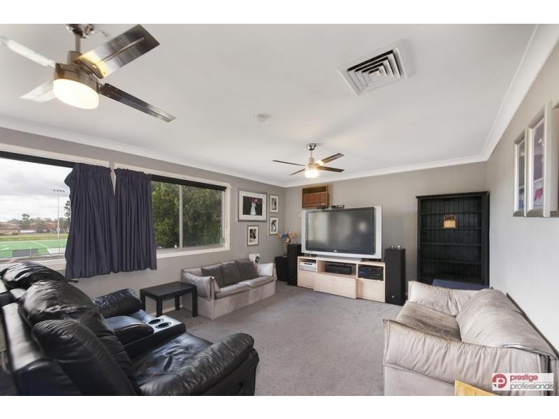 48 Gal Crescent, Moorebank NSW 2170