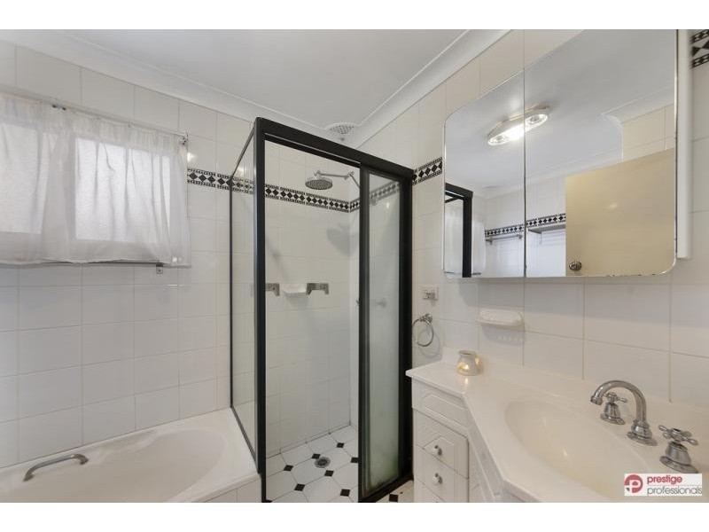 48 Gal Crescent, Moorebank NSW 2170