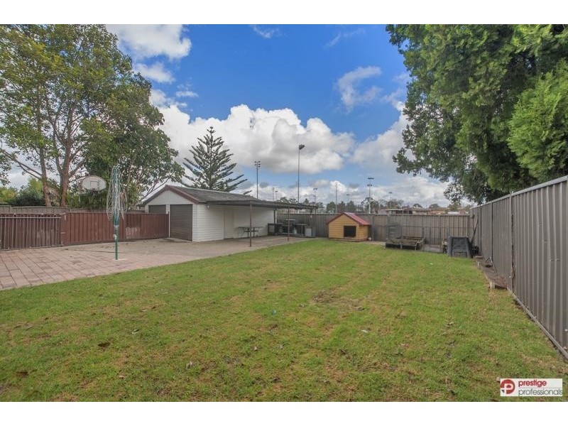 48 Gal Crescent, Moorebank NSW 2170