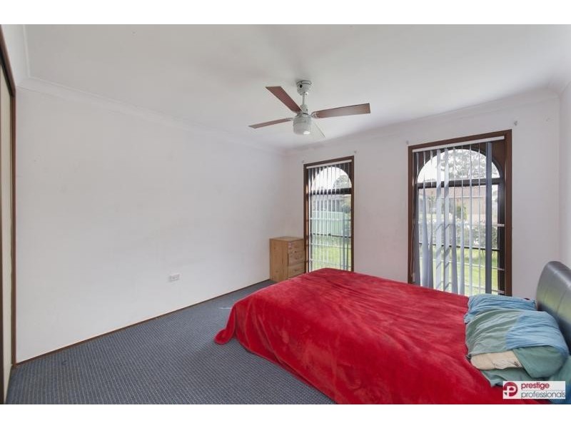 27 Evelyn Street, Macquarie Fields NSW 2564