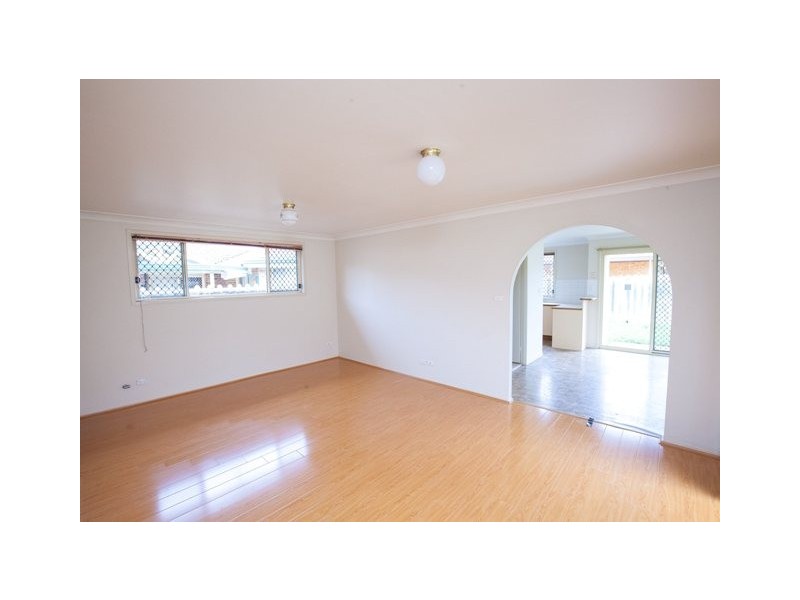 11 Glenrock Court, Wattle Grove NSW 2173