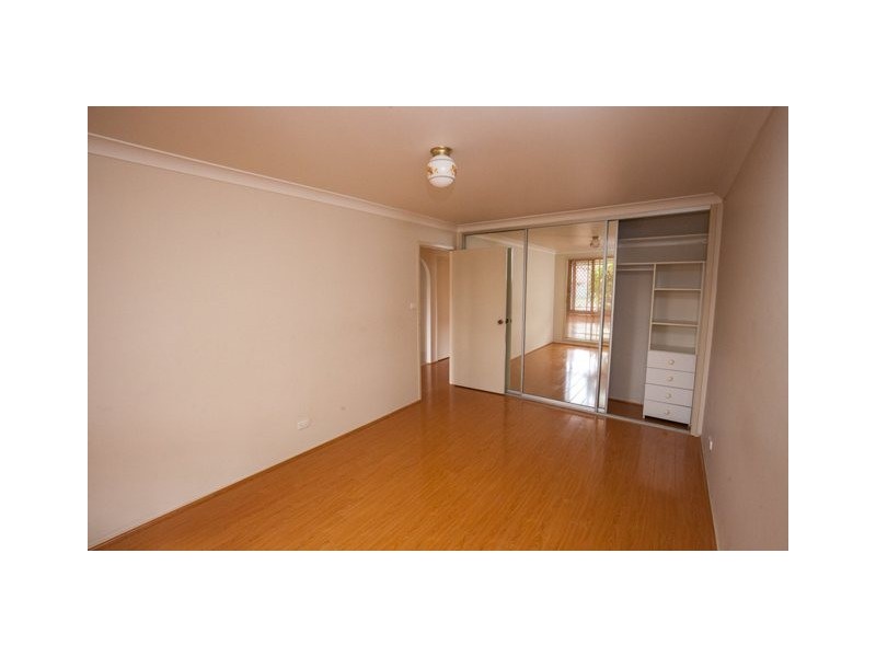 11 Glenrock Court, Wattle Grove NSW 2173