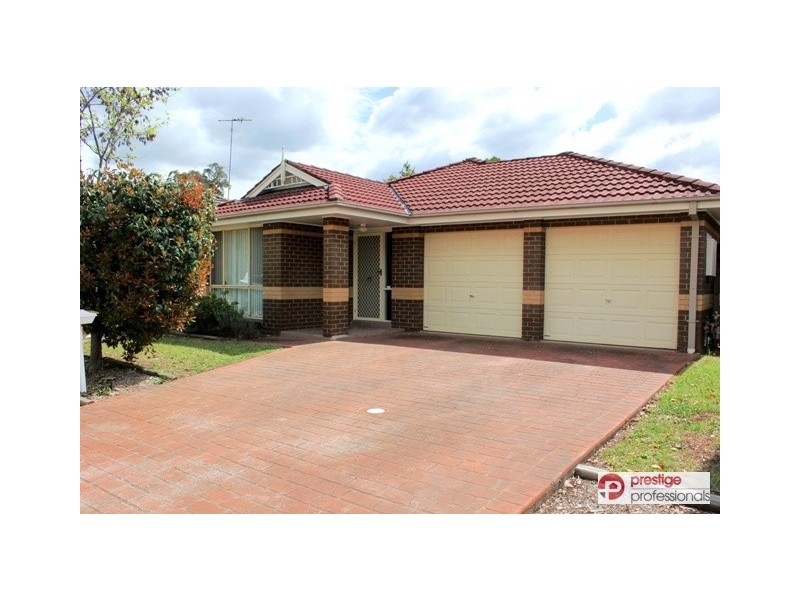 14 Warrego Court, Wattle Grove NSW 2173