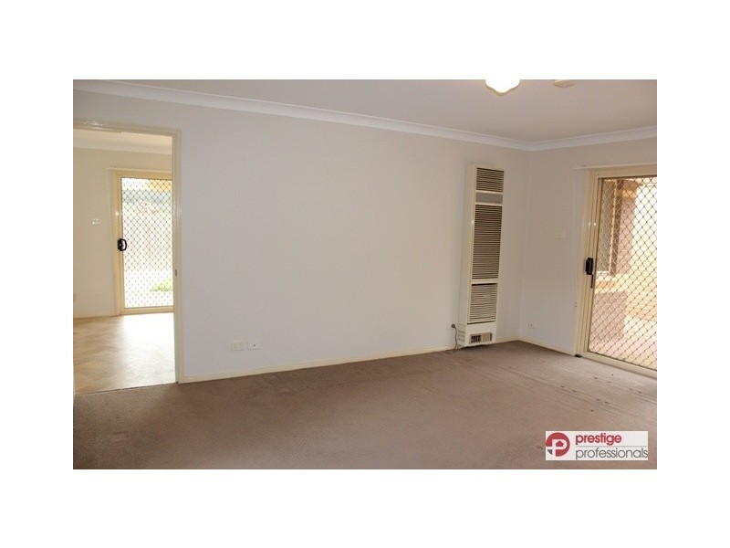 14 Warrego Court, Wattle Grove NSW 2173