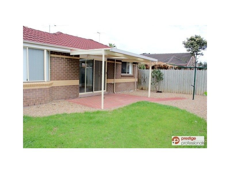 14 Warrego Court, Wattle Grove NSW 2173