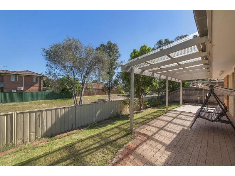 5 Booree Court, Wattle Grove NSW 2173