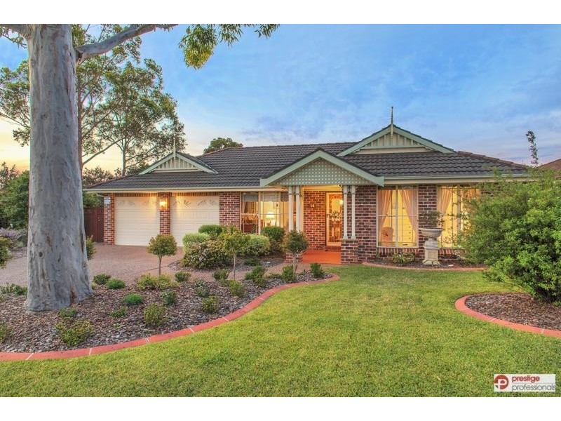 14 Oatlands Court, Wattle Grove NSW 2173