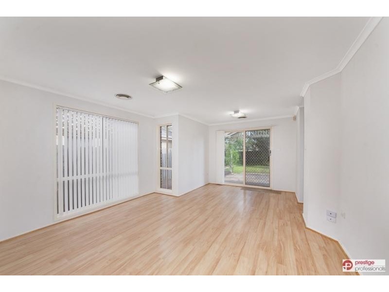 20 Kanangra Court, Wattle Grove NSW 2173