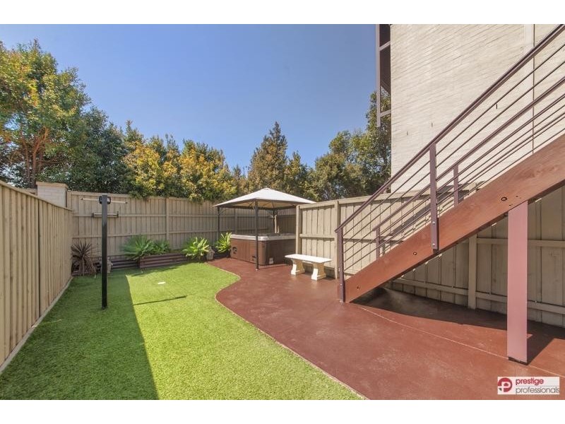 3/12 Margate Ave, Holsworthy NSW 2173