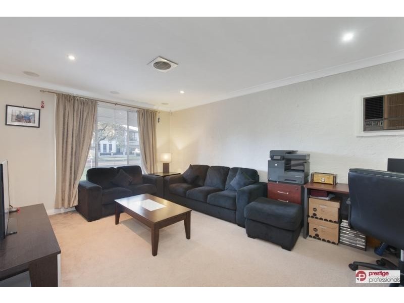 14 Padbury Street, Chipping Norton NSW 2170